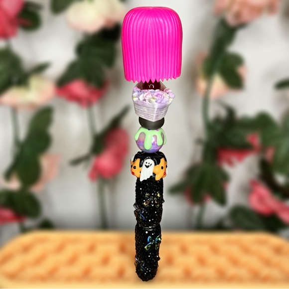 Nightmare Before Christmas Sally Repurposed Funko Handmade Rhinestone Beaded Pen - Picture 3 of 9
